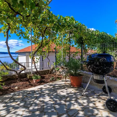 Maja 3 For 4 Persons Near Appartamento *
