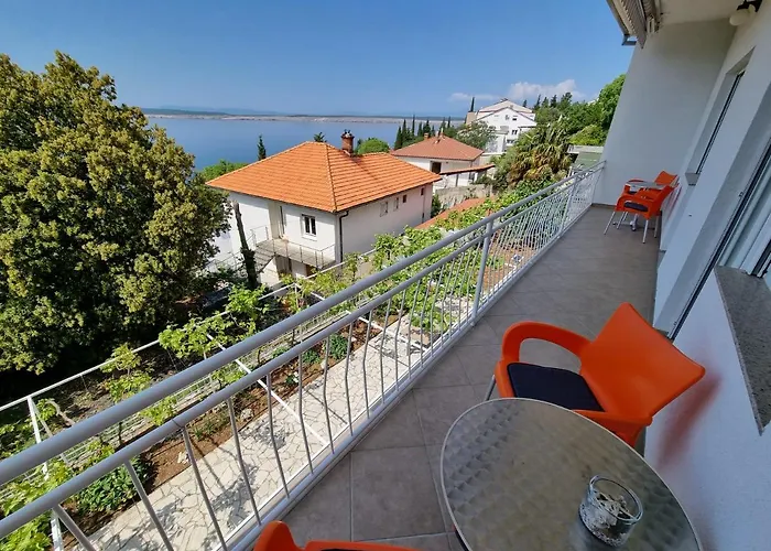Maja 3 For 4 Persons Near *